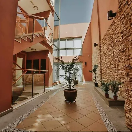 Urban Paradise 2 *